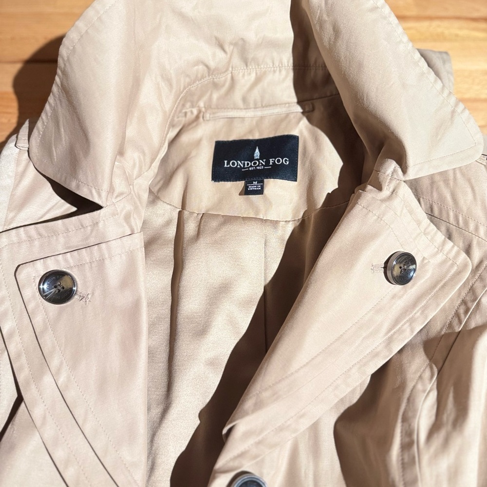 London Fog hooded Trench Coat NWOT - Picture 10 of 10